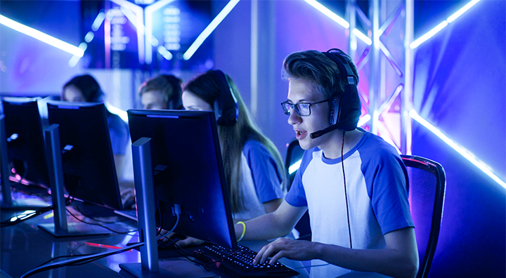 人力资源公司凯发K8国际专注文娱及消费品领域的顾问指出如今二次元经济已不是小众经济